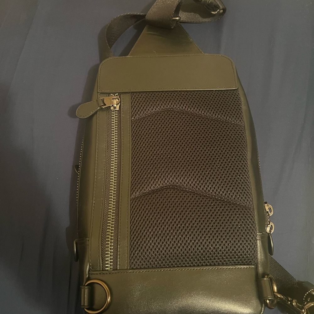 Coach Gotham Bag - Picture 2 of 3